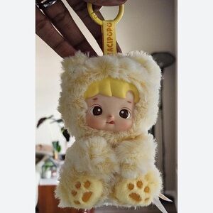 HACIPUPU Gummy Bear Series-Vinyl
Plush Pendant Blind Box- Pineapple Flavor